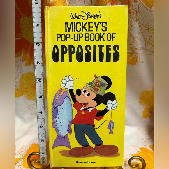 2 Vintage 1985 Walt Disney Mickey’s Pop Up Books-Random House- Fun to see - Picture 2 of 10